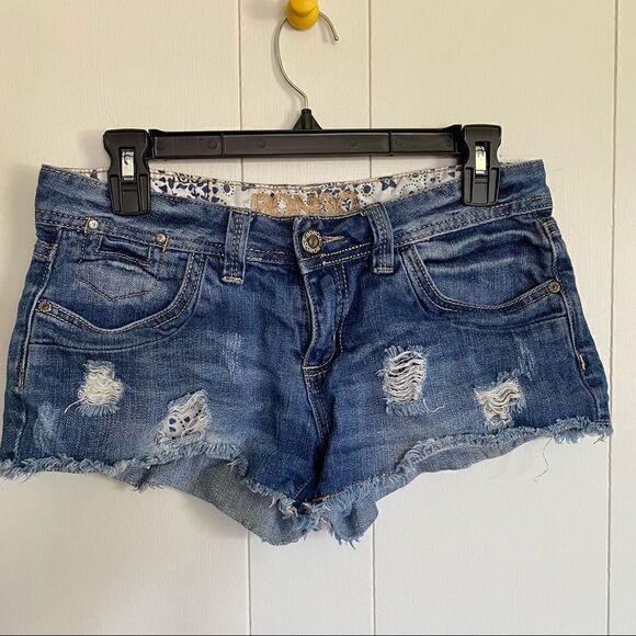 Juniors Bongo Shorts Size 3 - Picture 1 of 3